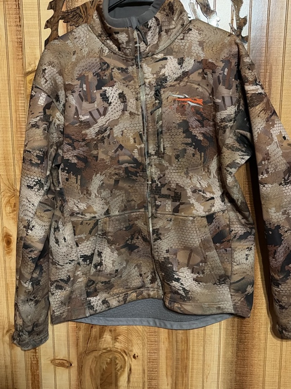 Men's Camouflage Performance Zip Jacket - Brown Camo